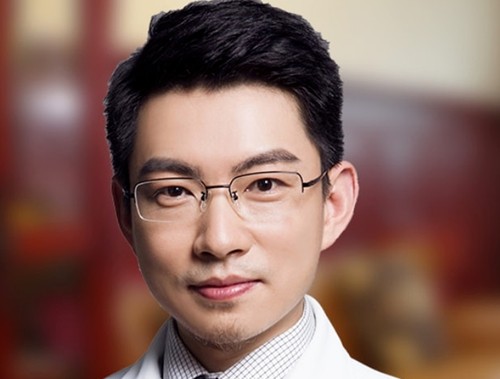南京友谊整形医院做双眼皮价格及医生介绍，高伟成、金东勋眼修复手术也好评