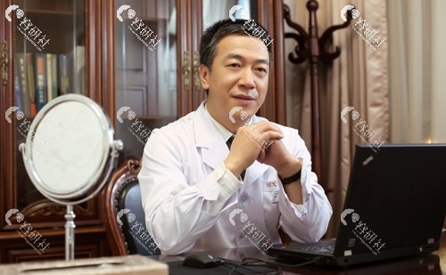 北京圣嘉新医疗美容医院张笑天医生