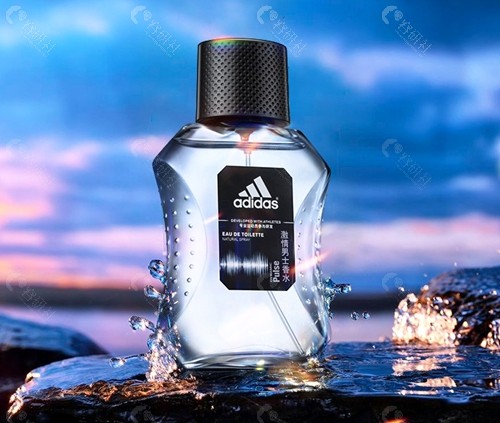 2021职场男士必备十大好闻香水之Adidas阿迪达斯ICE DIVE冰点男士香水