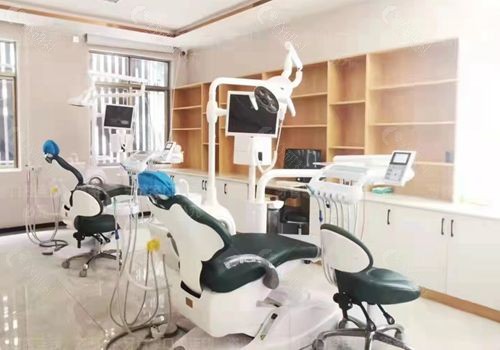 贵州金沙牙管家口腔医院种植牙哪个医生技术好？