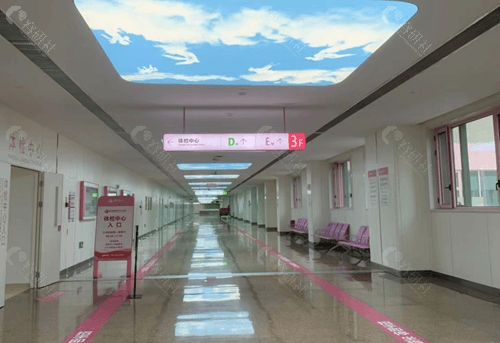 西安国 际医学整形中心医院唇腭裂修复价格