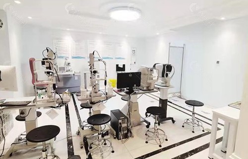 乌鲁木齐麦迪格眼科医院仪器设备