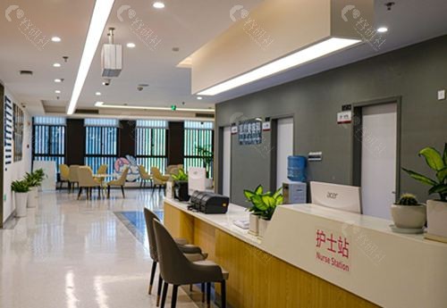 重庆松山医院环境图