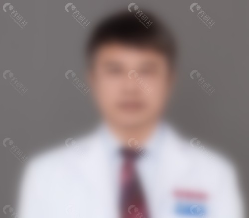 王驰隆胸做的怎么样？