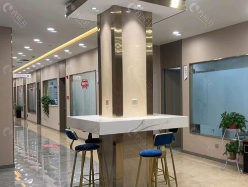 济南碧莲盛植发走廊