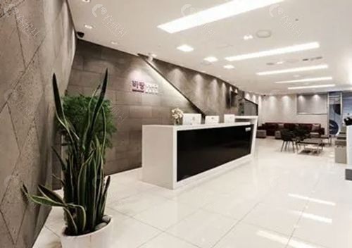韩国缩胸手术多少钱