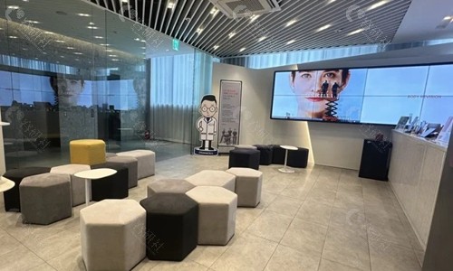 韩国奥嘉娜皮肤科前台大厅