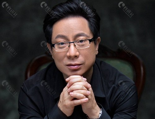 王明利脂肪丰胸好吗