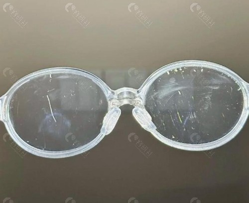 离焦镜片和普通镜片有啥区别？