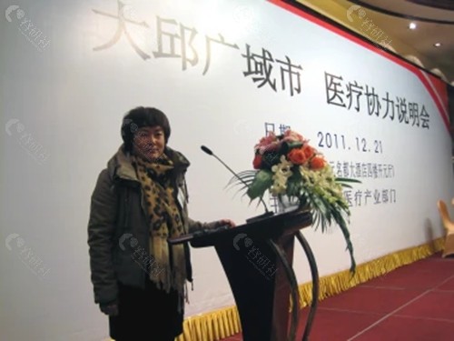 喻正虹假体隆胸怎么样