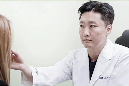 韩国WOOA整形外科皮肤科医院迷你筋膜提升手术院长李承焕