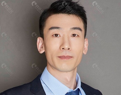 苏敬达做大脚骨手术好吗