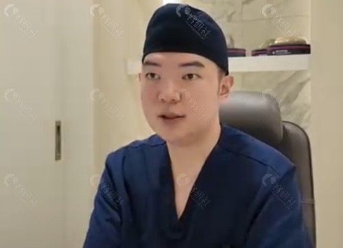金敏英胸部修复手术好吗 金敏英胸部修复手术好吗