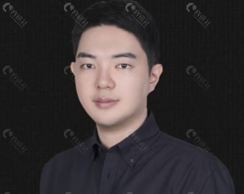 金敏英隆胸好吗 金敏英隆胸好吗