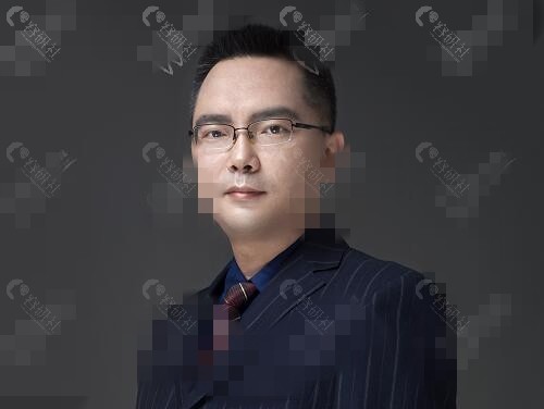 卢元刚医生做眼周年轻化技术好吗