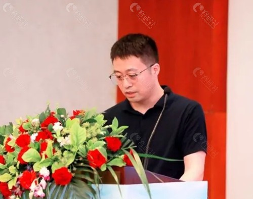 贺斌医生做双眼皮好吗 贺斌医生做双眼皮好吗